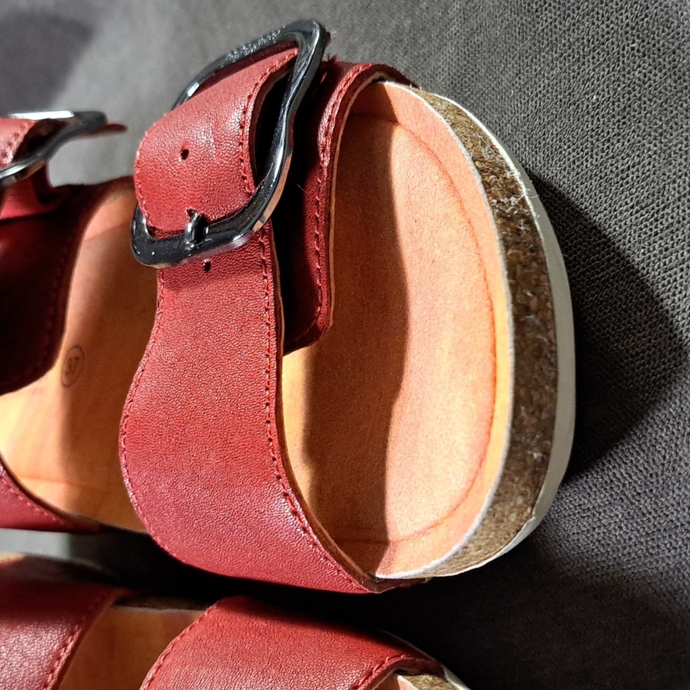 Josef Seibel Natalya 15 Red Dbl Leather Buckle Strap Sandals VG EU 37 US 6-6.5 - Picture 5 of 16